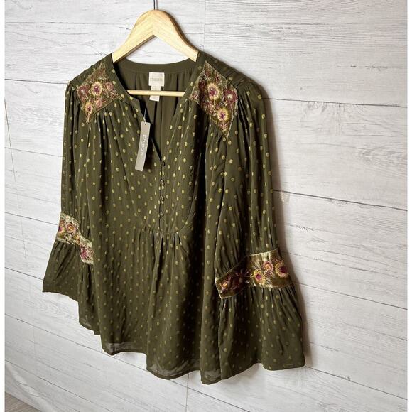 Chicos Blouse Womens Size 1/Medium Dark Olive Green Velvet Embroidered Flowers - Picture 4 of 16